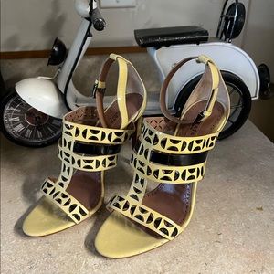 Alaia laser cut open toe pumps